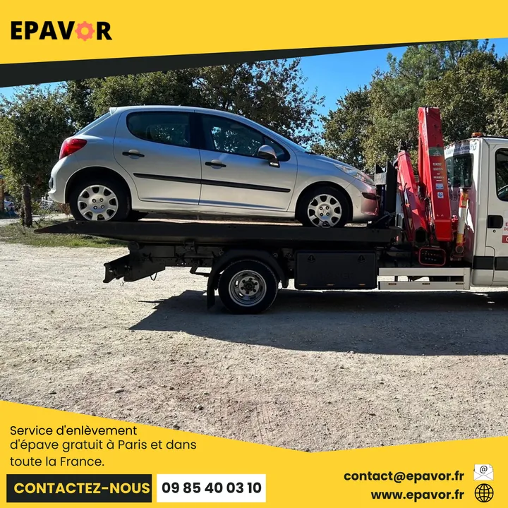Visuel promotionnel jaune Epavor montrant une voiture claire sur un camion-plateau.